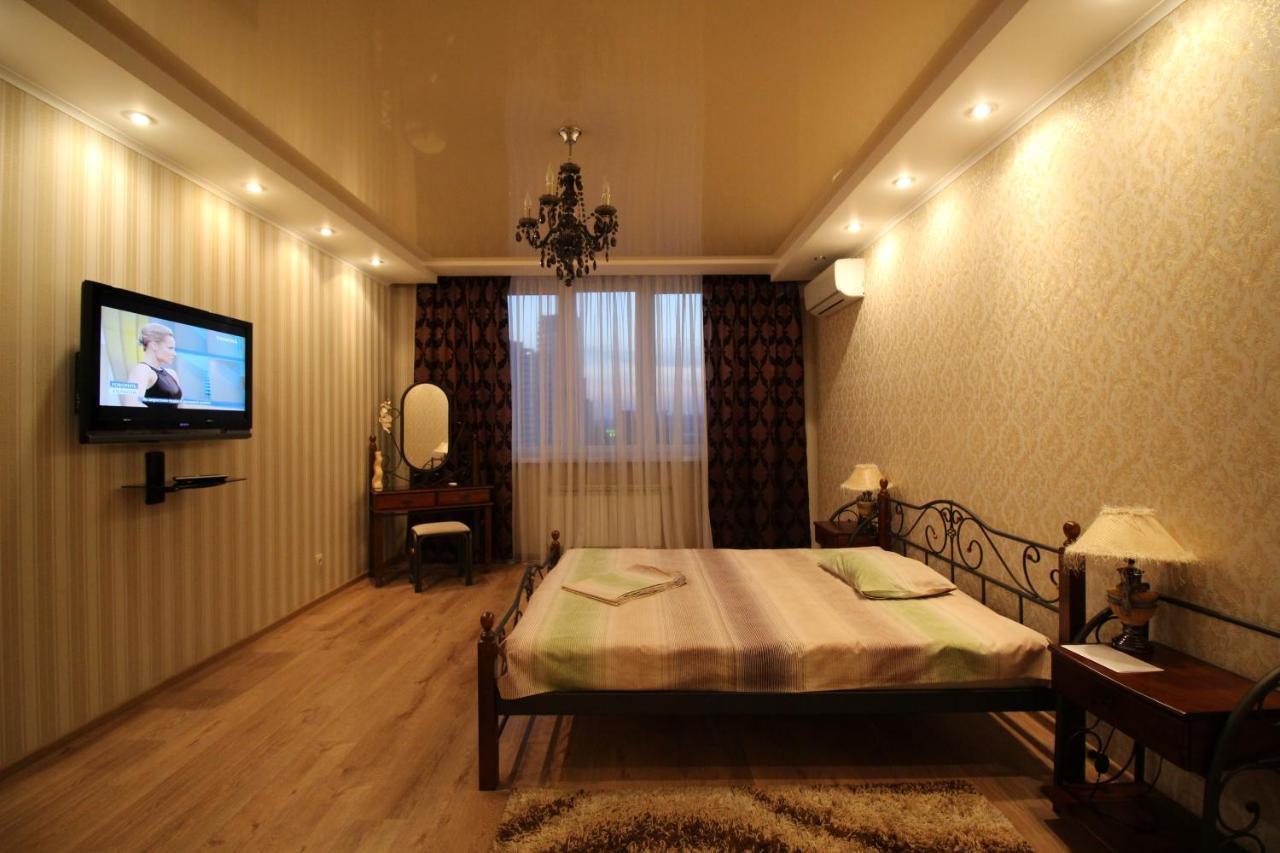 Panoramic View Lux Apartment On Metro Osokorky Kiev Eksteriør bilde